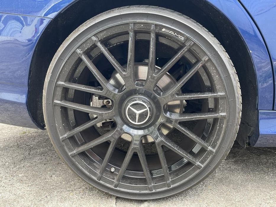 Mercedes C 180 AMG CDI - Retoma mota ou carro