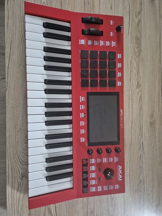 Samodzielna Stacja Robocza  AKAI MPC 37