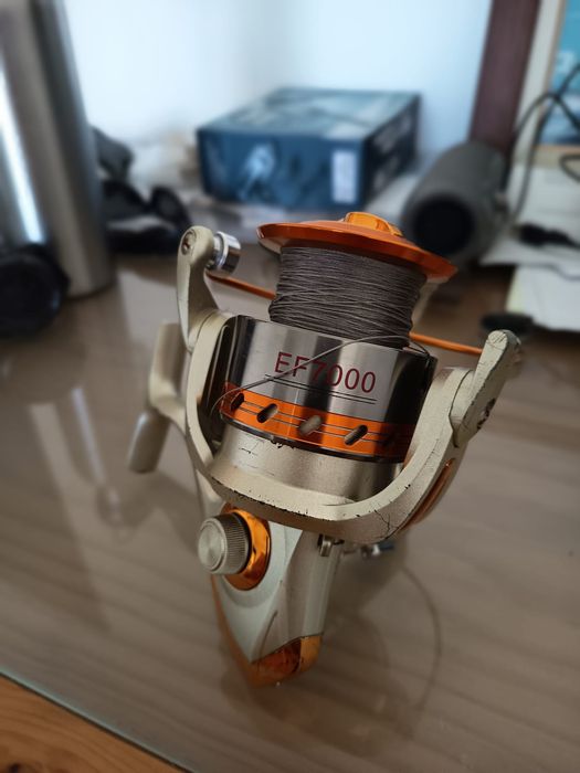 Carreto pesca spinning ou surfcasting ligeiro