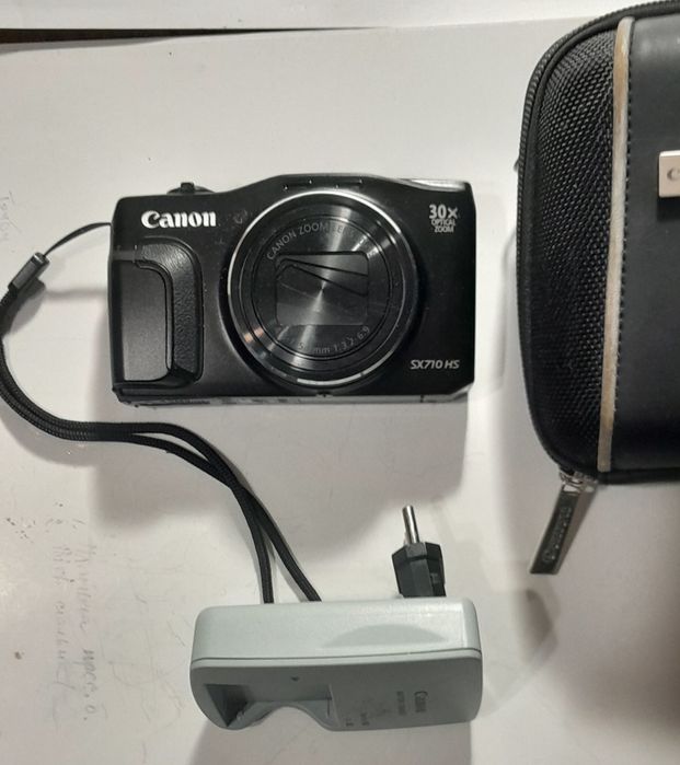 Фотоапарат  CENON