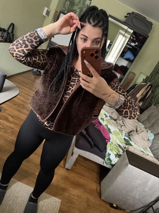 жилет щоколадний