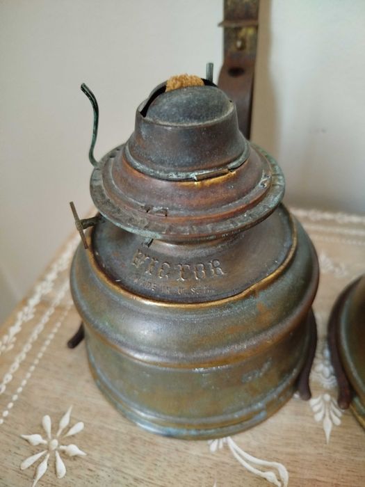 Antigos e Raros Candeeiros a petróleo "Victor - USA"