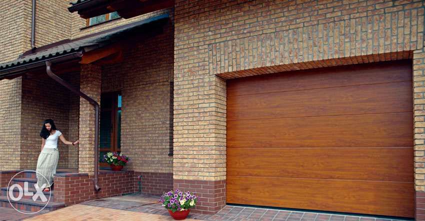 Гаражні ворота Kruzik, захисні роллети.