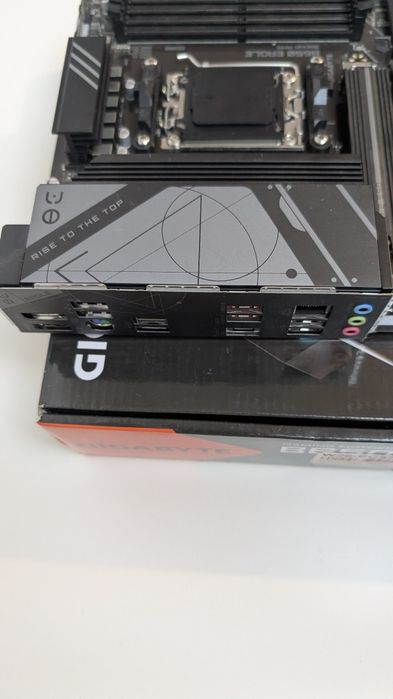 Płyta główna Gigabyte B650 EAGLE