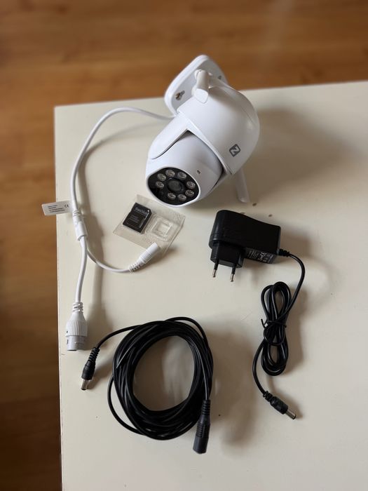 Kamera obrotowa WiFi + karta SD + adapter + przedłużacz