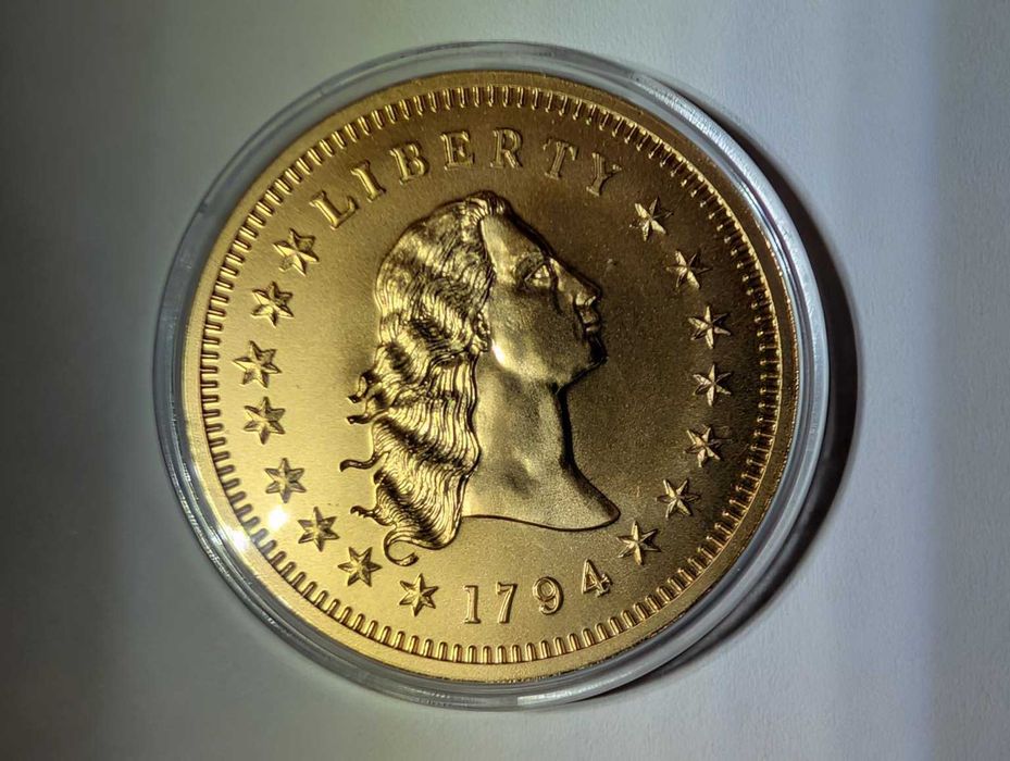 Moneta Replika Flowing Hair Liberty Dollar 1794 – Skarbnica Narodowa + Certyfikat