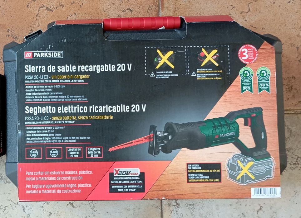 Serra sabre / serrote a bateria Parkside 20V