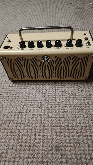 Yamaha THR5 — гітарний комбопідсилювач