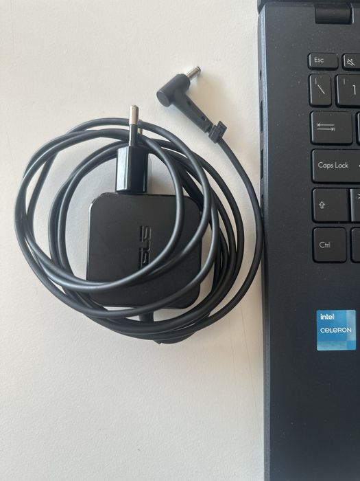 Portatil Asus E510446852173734225923
