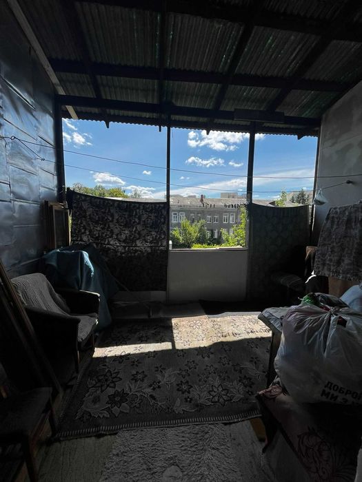 Продам гостинку 24.5м2 метро Заводская