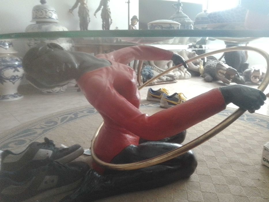 mesa escultura africana
