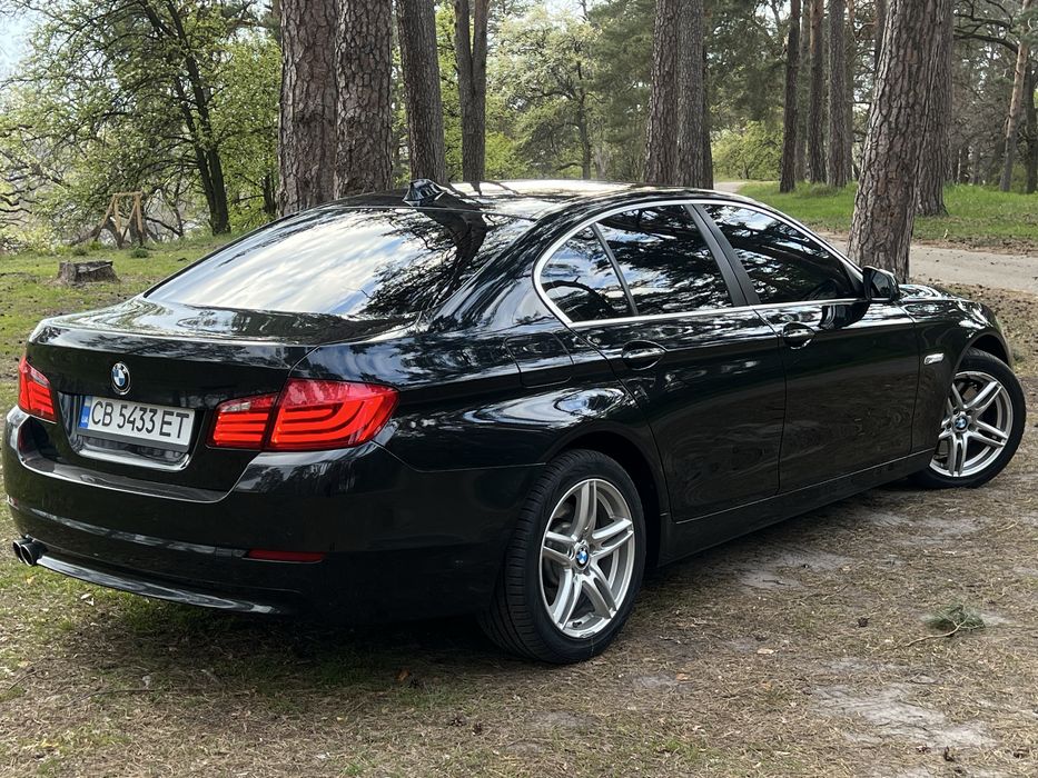 BMW F10 3 літра дизель гарний стан