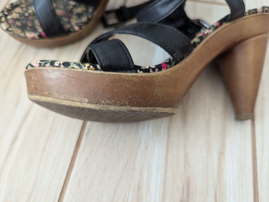 Босоніжки tally weill 38