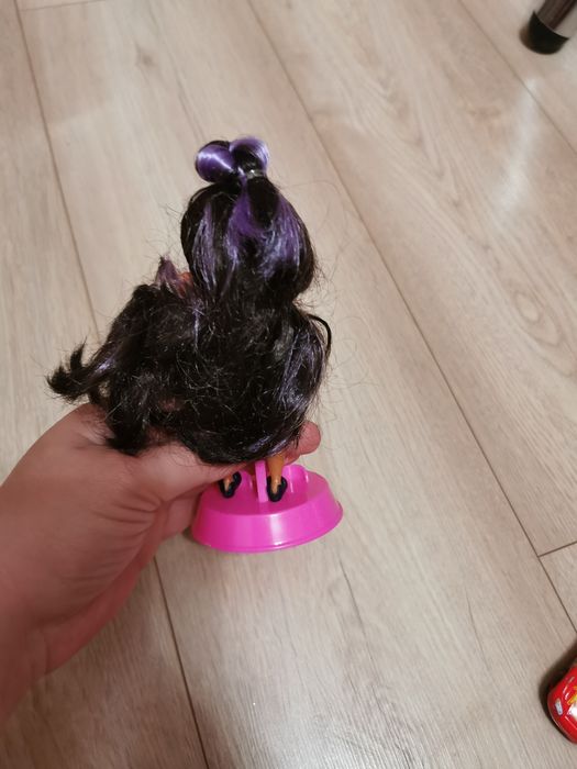 Hairdorables lalka laleczka stojak zabawka