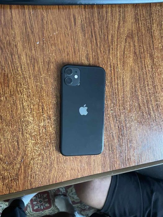 Продам Iphone 11