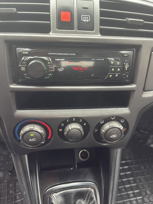 хендай матрикс.