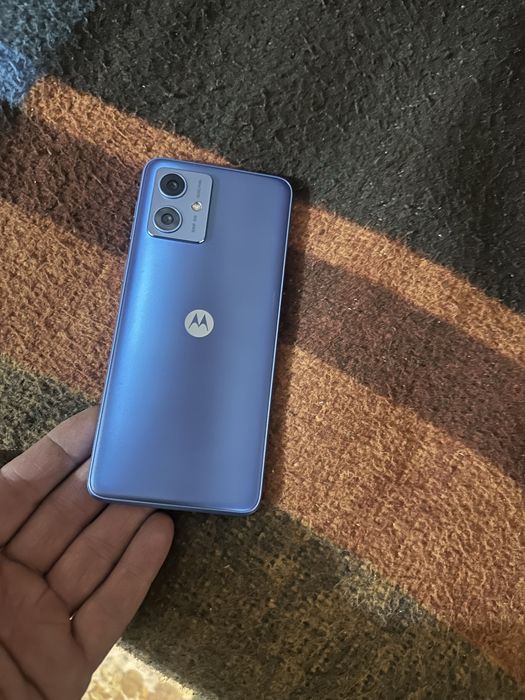 Мобильный телефон