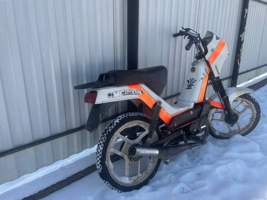 Бенелі мопед мото італійський