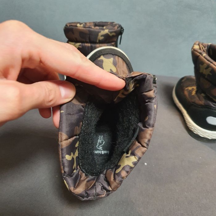 Sinsay śniegowce camo buty zimowe camo bliźniaki wełna 22