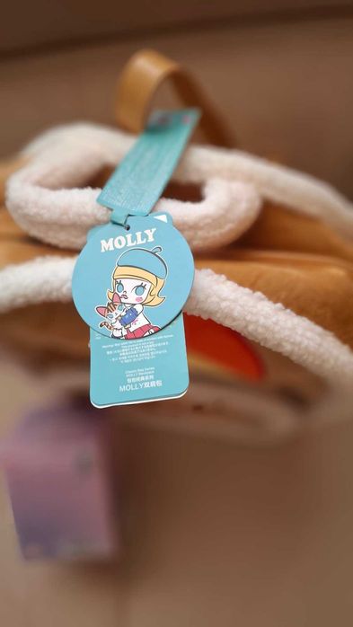Mochila Molly Pop Mart (artigo novo)