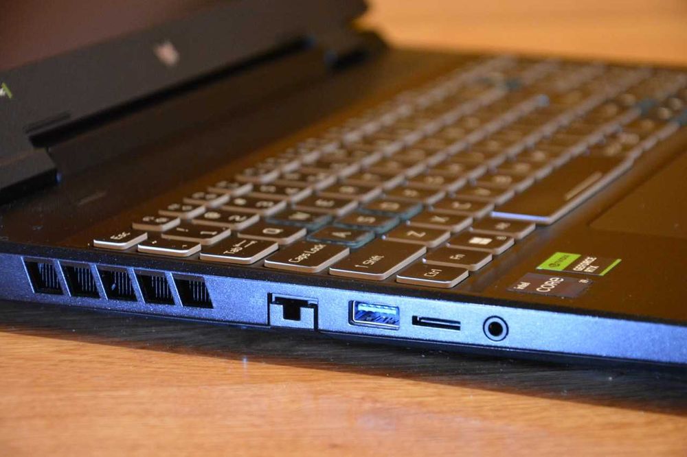 Acer Predator Helios Neo 16 PHN16-71 i9-13900HX/RTX 4070