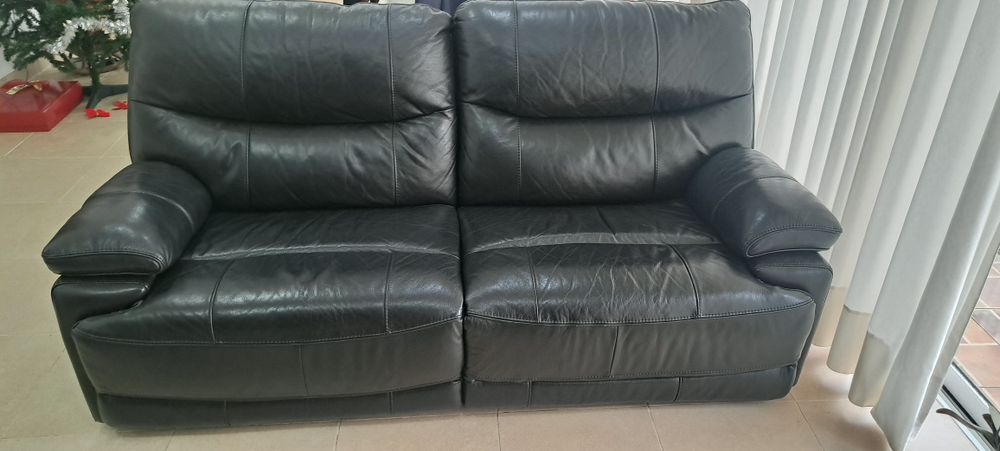 Sofa em pele eléctrico