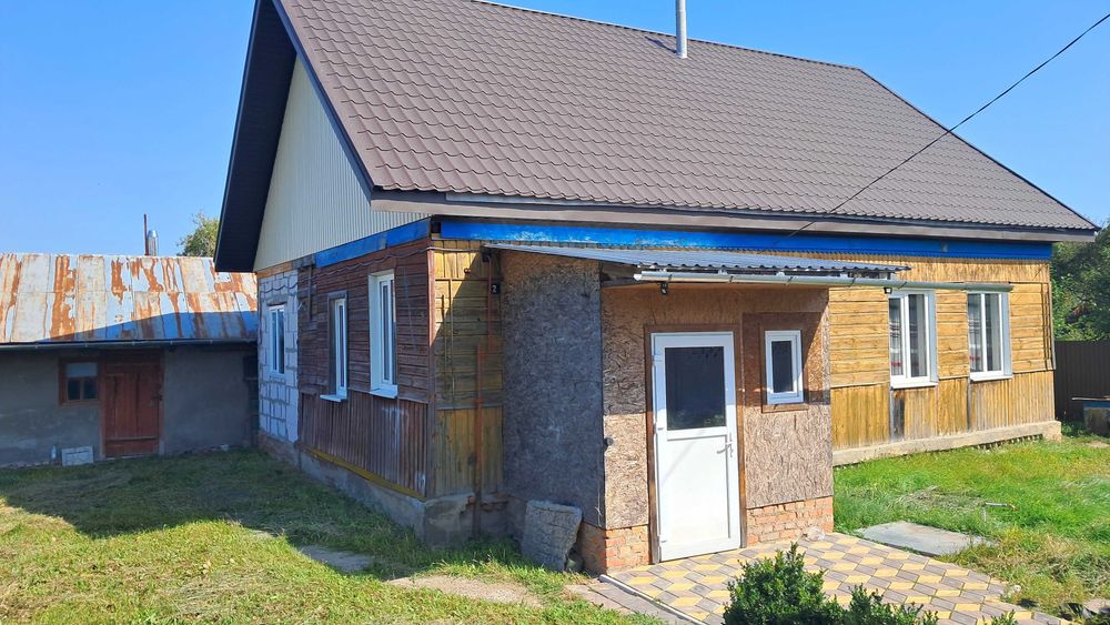 Продається житловий будинок зі свіжим ремонтом для великої родини СМ