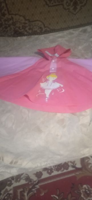 Продам дитячий плащ