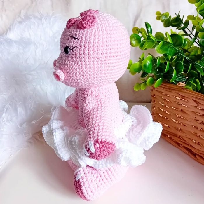 Mel, bonequinha em amigurumi