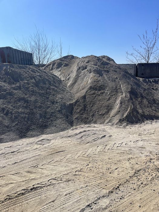 Бой бетона, цемент , песок , щебень, отсев