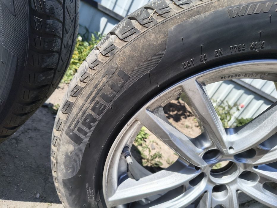 Диски та шини зимові Pirelli в комплекті 15 000грн.