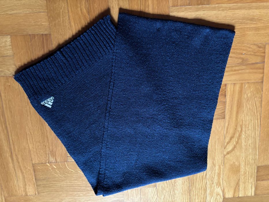 Szalik granatowy Adidas 25 x 152 cm