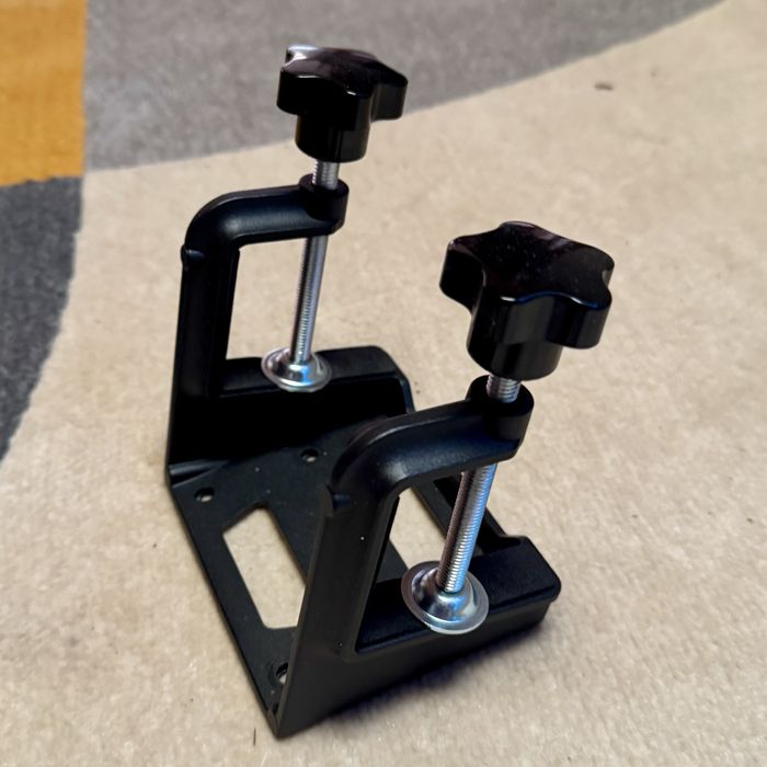 Suporte de mesa MOZA para base de volante em excelente estado