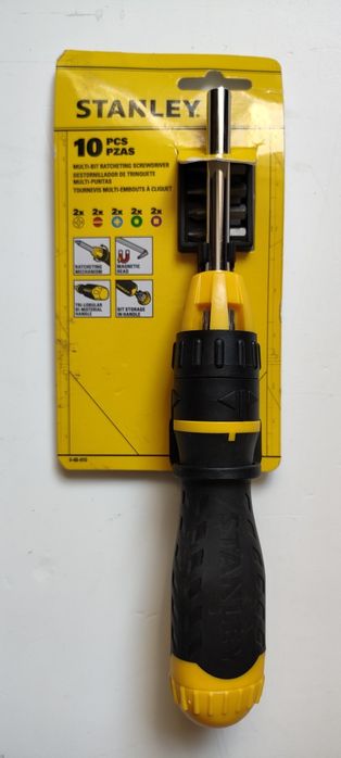 Śrubokręt wkrętak STANLEY z grzechotką,10 bitów.
