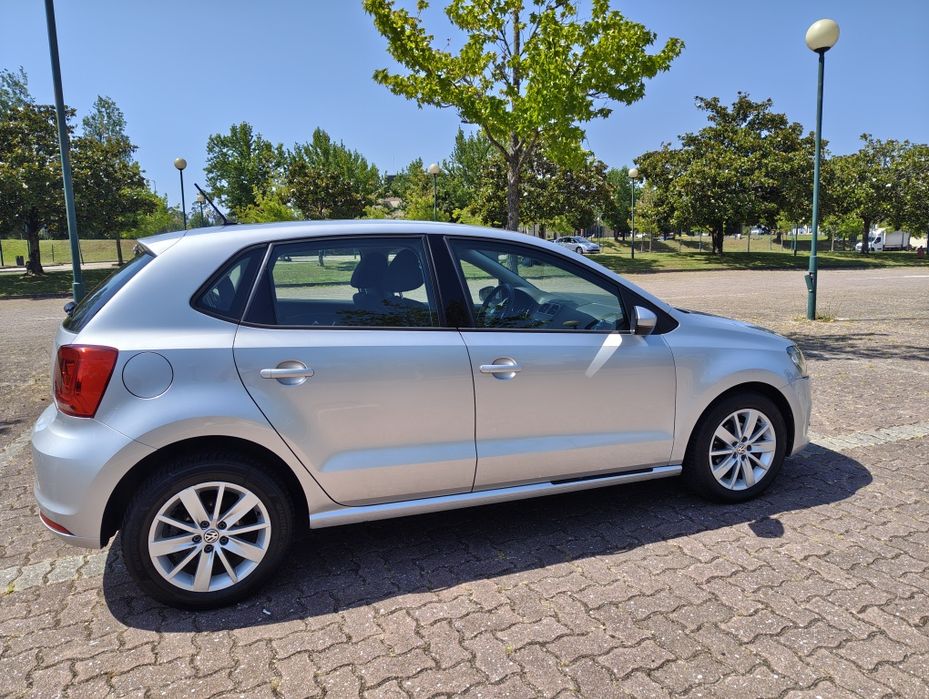 Volkswagen Polo 1.4 TDI 90cv BlueMotion Comfortline  | Revisão Completa | Sensores F/T