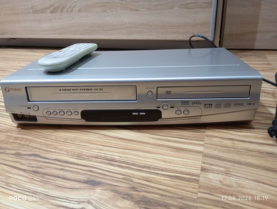 Odtwarzacz DVD i VHS  Funaj