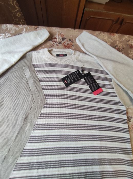 Чоловічий светр,новий,з єтікеткою! 52 розмір!