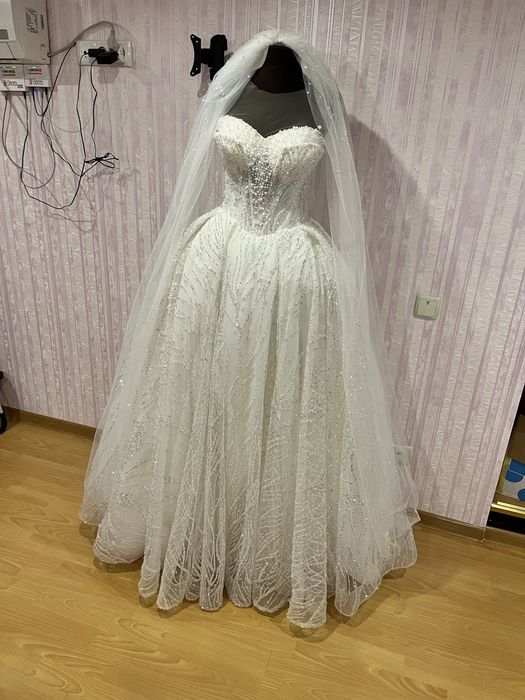 Весільна сукня за 700$