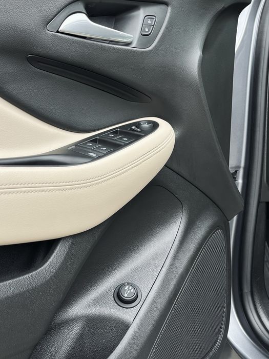 Продам идеальный Buick Envision