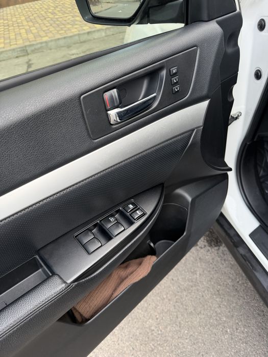 Subaru Outback 2011 2.5