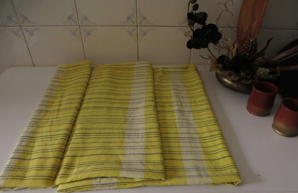 Antiguidades Colcha Tricot feita á mão 2,40x1,90 Metros - Estado Novo