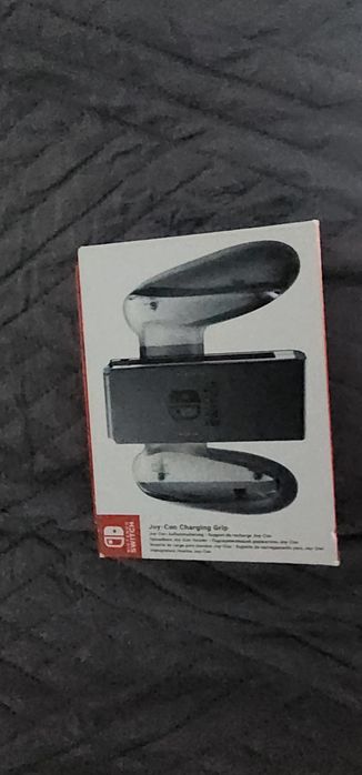 Nintendo Switch V2 Neon + Cartão 256GB + Joy-Cons Extra + Charging Grip + Grip + Acessórios (Lote ou Separado)