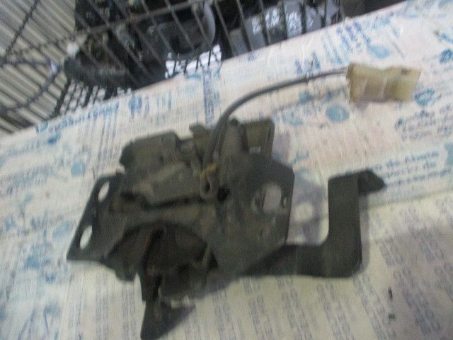 Fechadura / fecho capot ROVER 600 (RH)
