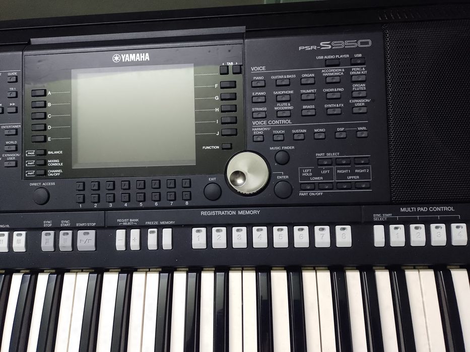 Sprzedam keybord Yamaha psr s 950 pulpit zasilacz pokrowiec