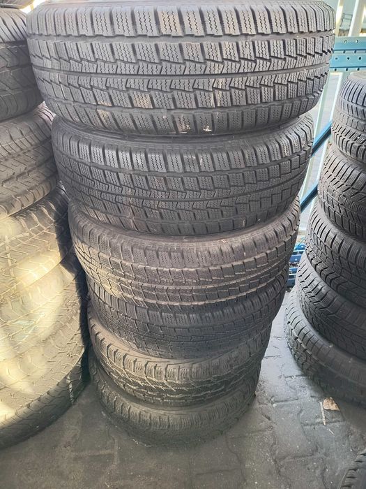 opony 215/60 R17 C Dunlop/Hankook