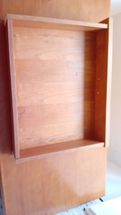 Secretária com gaveta