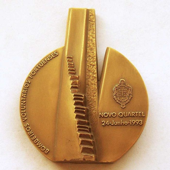 Bronze Medal Awarded by VILAR to the Porto Volunteer Firefighters Station