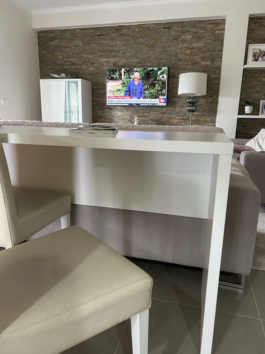 Móvel de sala, parte de trás do sofá