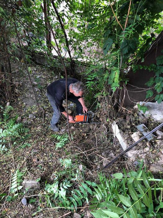 Расчистим Ваш участок,уберем после долгого отсутствия.Качество.