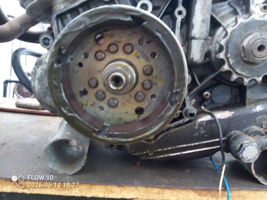 Cagiva w16 600 części silnik